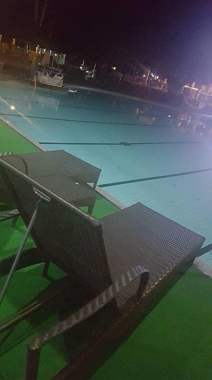 Woodland Hotel Angeles Bagian luar foto
